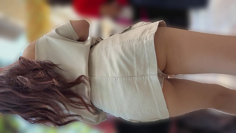 【再販】お尻見えてるミニスカギャルの可愛いお尻(/ω＼)