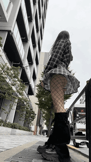 久しぶりの地雷系超ミニスカでモンローぱんちらやばかった(˶°口°˶)