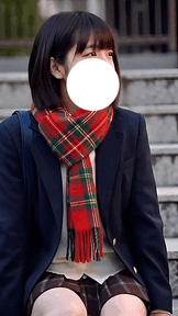 【AI創作パンチラシチュエーション Vol.3】強風ハプニング＆階段で晒す水玉パンツ【風＆座りパンチラ】