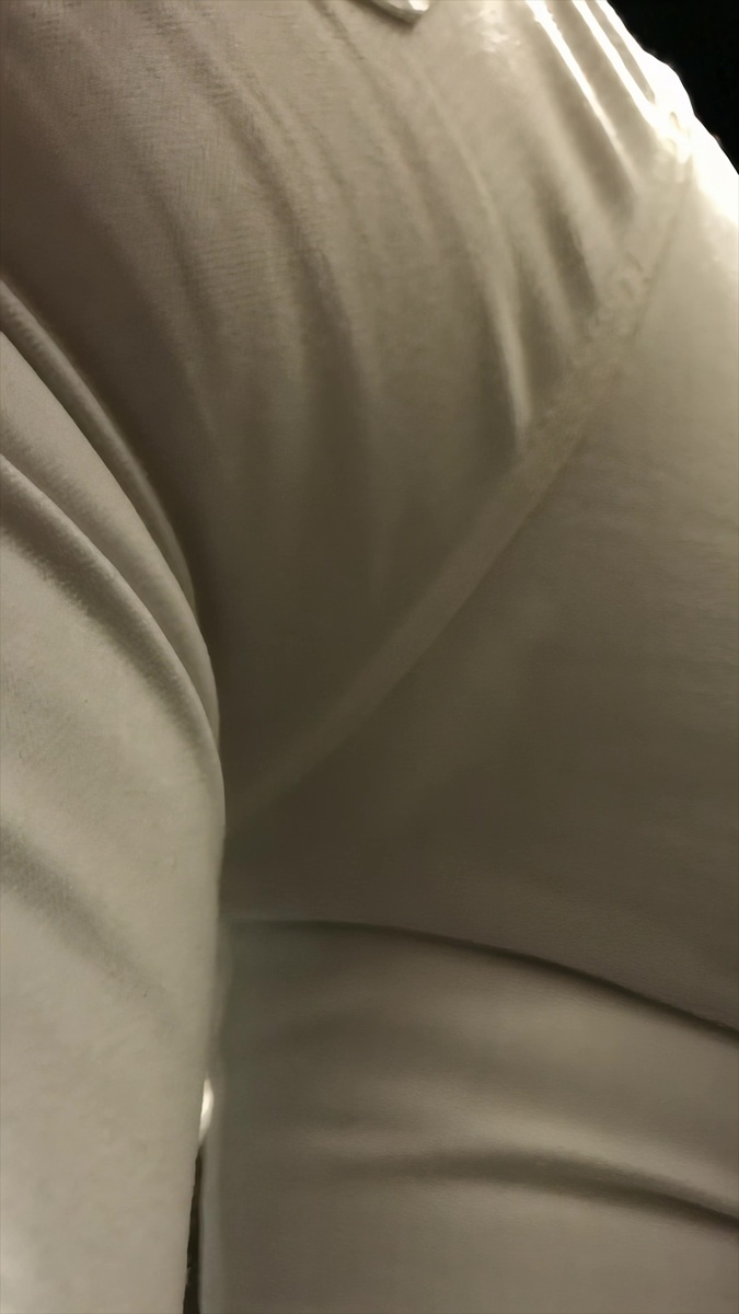 【再販】125スレンダーなギャルの尻を下からゴリゴリと撮りました