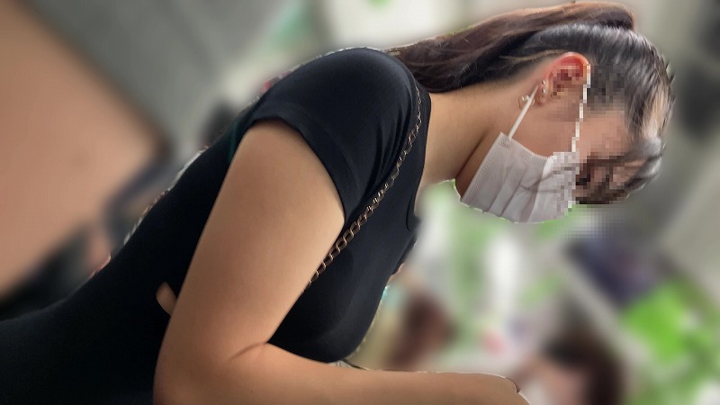 【再販】体にフィットしたミニスカワンピを着たギャルを凝視するだけの動画(/ω＼)