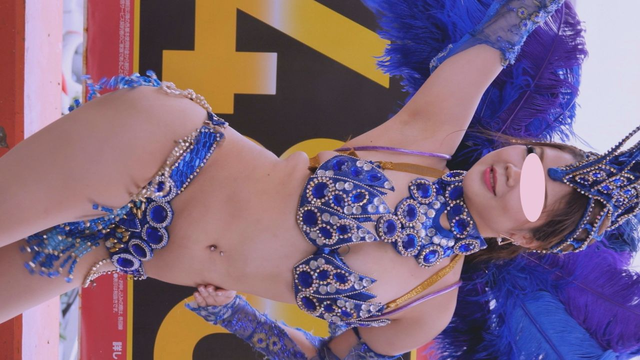 【4Kサンバ大人気JDチーム】胸ちらにプレスに大興奮！色白ムチムチセクシー女子大チーム登場