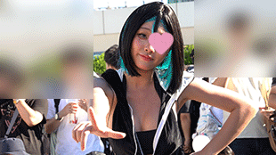 若尻食い込み！むちむちバディ！食い込みすぎで危険物はみ出し！コスプレイベントでこんなに出してしまっていいの！？　コスイベ撮影52