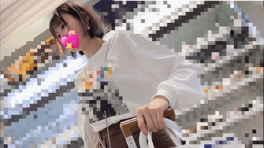 超ミニスカで超スレンダー生足！坂道系JDちゃんの、アンダーの隙間からガン見出来る水色サテン生Ｐ JD40Sp-4K