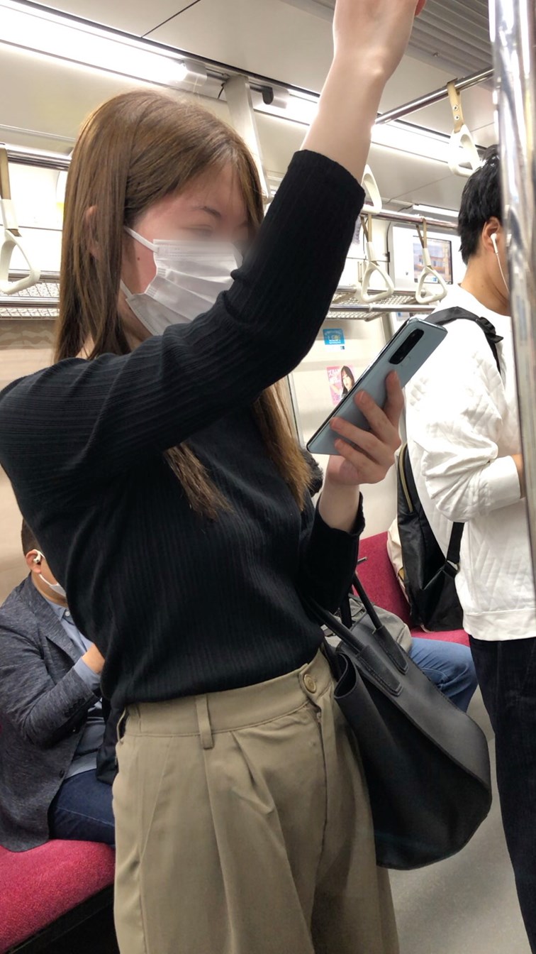 【すぐそこの眺め150_ちっぱいver】スリムな美人ＯＬの柔らかちっぱいを観察！