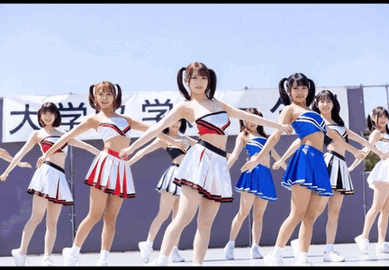 美人JDチアがステージでポロリ＆着替え＆シャワー