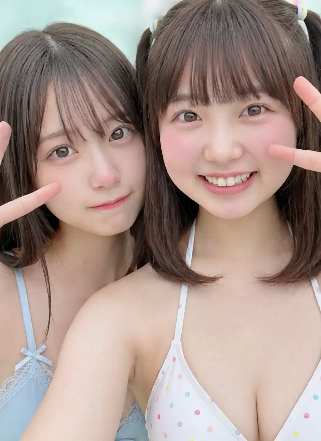 【動画】総勢51人！ビキニ美少女二人組をナンパ即ぶっかけ！ 前編