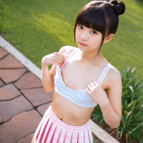 【動画】S級にかわいい女の子のブラ見せ、スポブラ、ブラポジ直し、ちくポッチ！