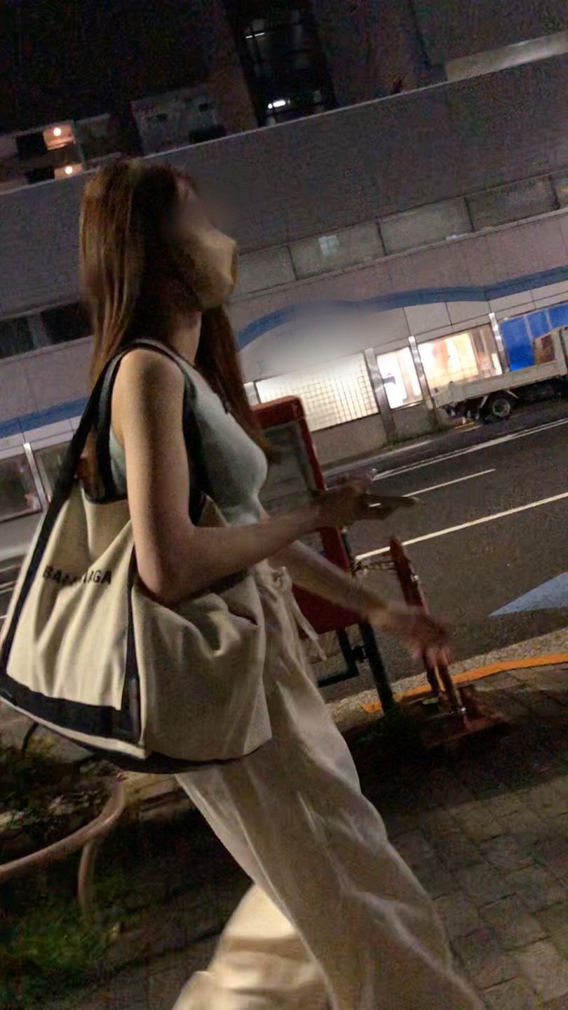 【横からの眺め376】スタイル抜群のセクシー美尻ＯＬを追いかけて！