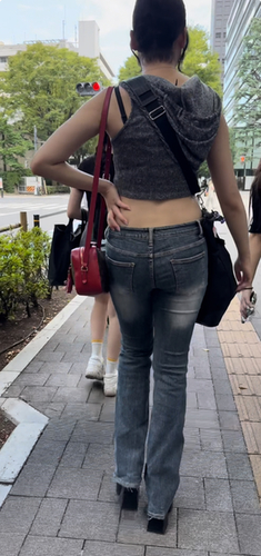 デニム女子コレクションVol.42 夏のヘソだしコーデ！プリティなスキニーデニムのお姉さん達4連発