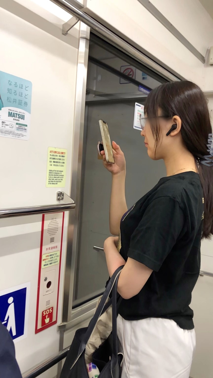 【すぐそこの眺め126_ちっぱいver】真面目風のメガネＯＬを電車内で観察！