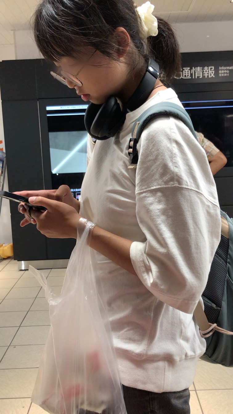 【放課後の眺め143】スタイル抜群の長身ＪＫのちっぱいを至近距離から観察！