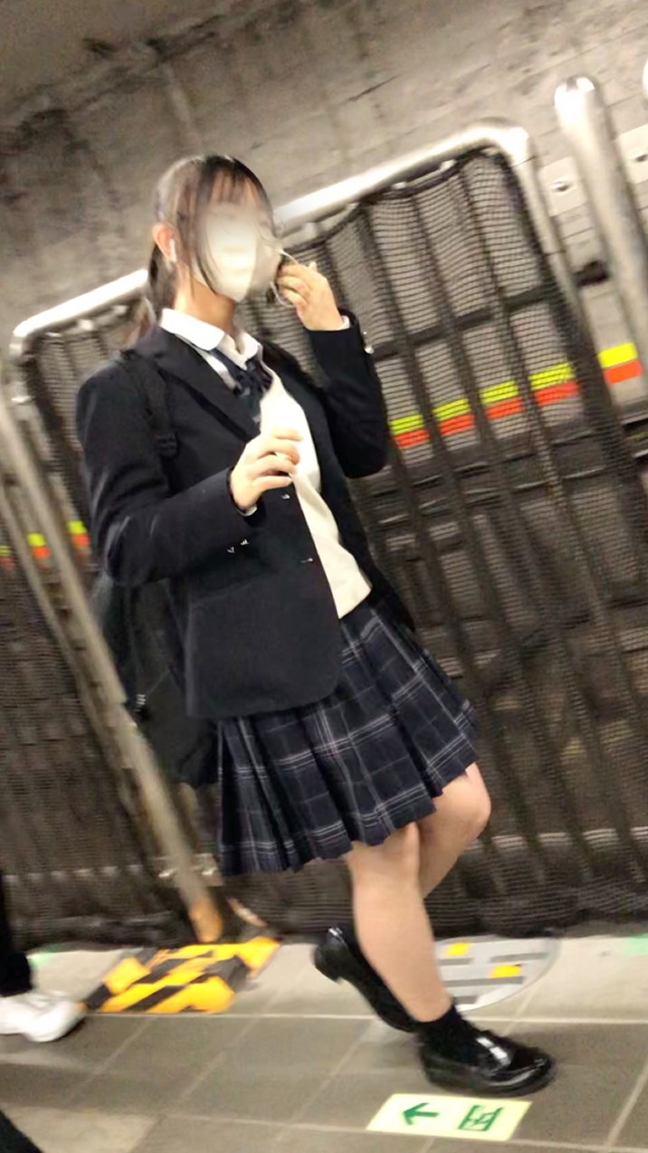 【放課後の眺め148】優等生風の眼鏡っ子ＪＫを追いかけて！