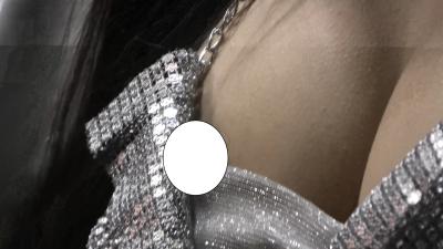 東京オートサロン2026① レアな美女の危ない胸元