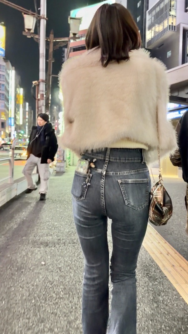 デニム女子コレクションVol.135 スレンダー美脚のデニムエロ尻お姉さん3連発！