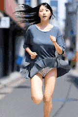 走る！ミニスカ娘たちの無防備パンチラ集141連発