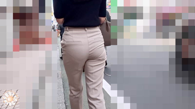 【4K高画質】細身OLのしっかりフルバックライン