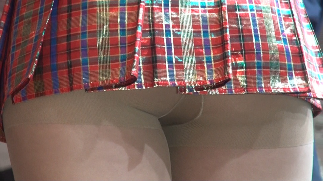 【再販】大型イベントでキャンギャルパンチラ連発。前から後ろから色んなパンストパンチラ集めました