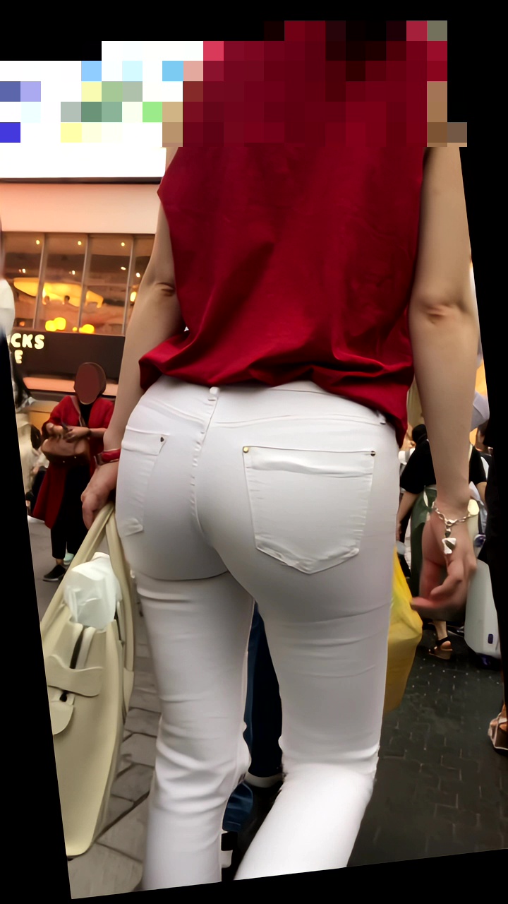 【再販】142尻だけが驚異的に発達しているお姉さん