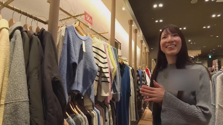 これは大人清楚系！おっとりしてる子が履くエロニーハイ。