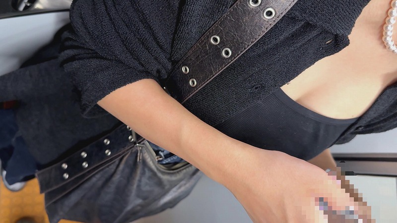 【再販】清楚だけどお胸は派手派手！OLの巨乳胸チラ動画(/ω＼)