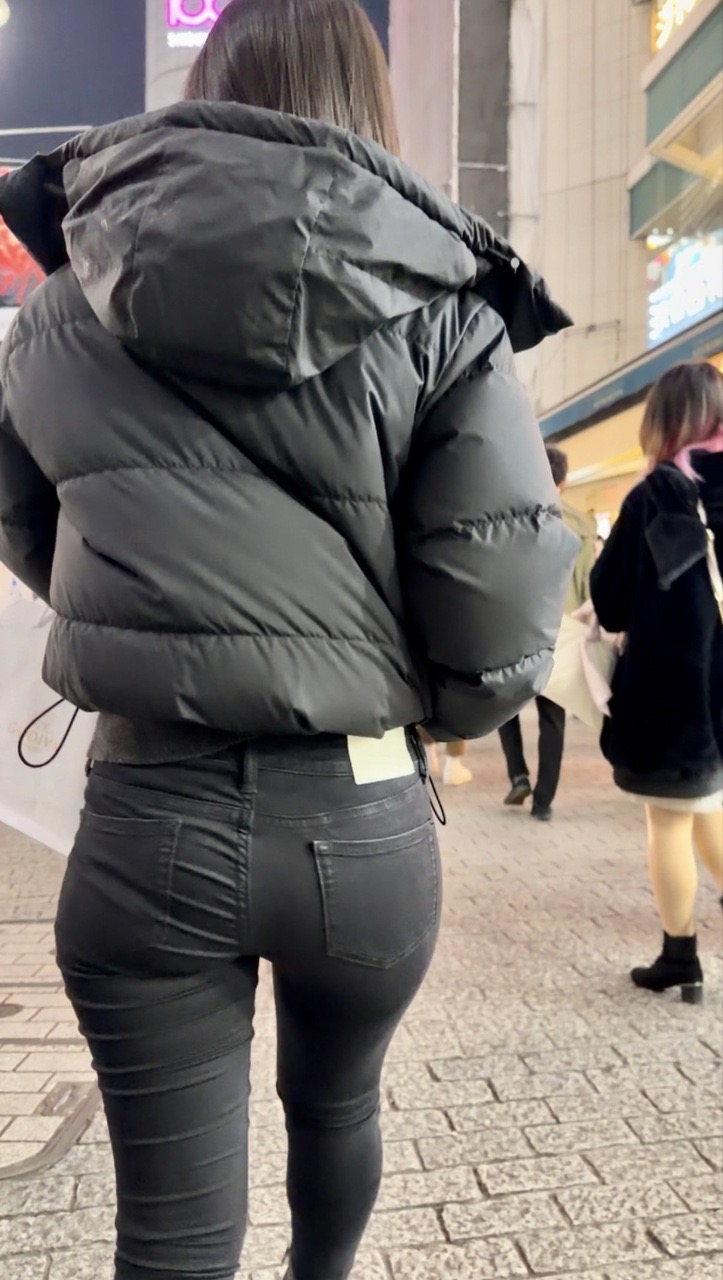 デニム女子コレクションVol.127 美脚黒スキニーのエロ尻お姉さん！２選！