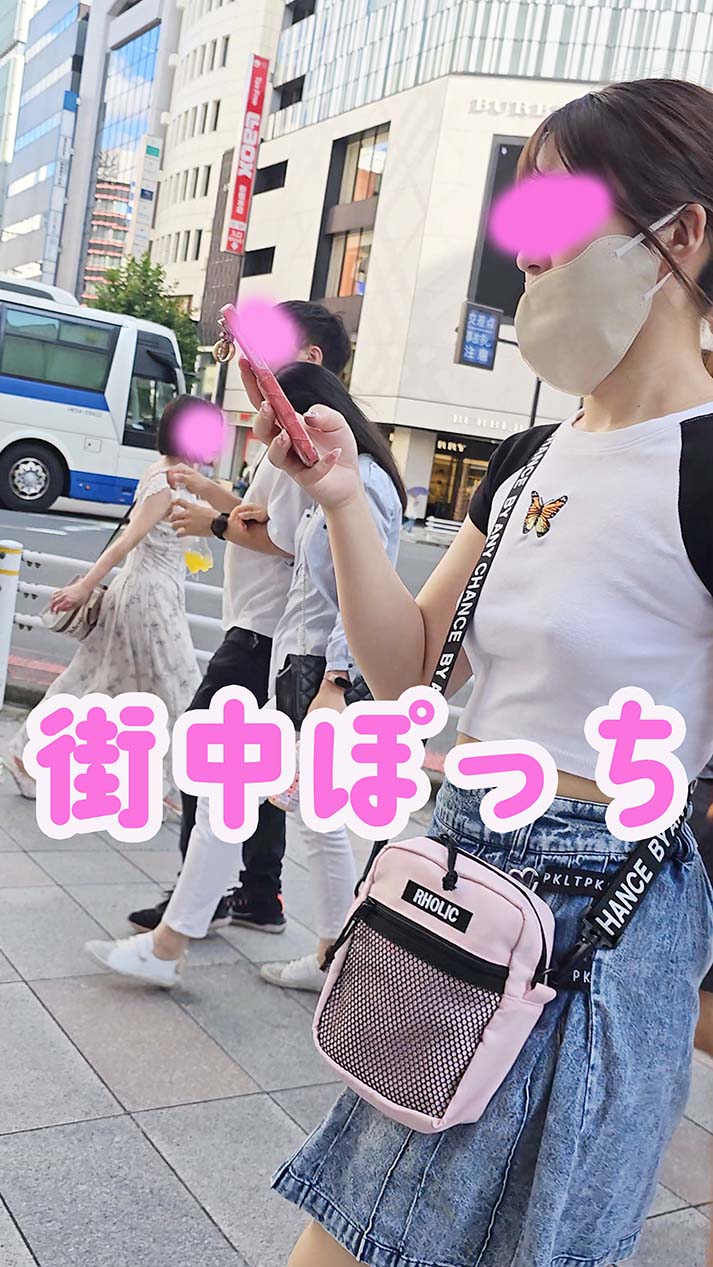 【再販】街中で胸ぽちしてる恥ずかしい女子