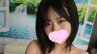 「こんなことするの初めてなんですけど…ｗ」ドン引きしながらも勃起ちんぽに興味を抑えきれないえなちゃんが楽しそうにフェラしてくれて