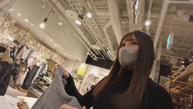 【再販】お人形みたいな美人お姉さんを着替えさせ！