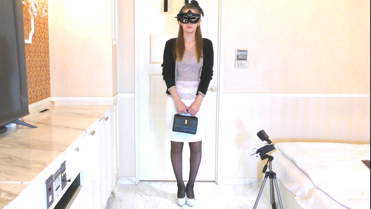 【再販】【オトク２種♪黒タイツ＆黒スト】【四十路痴女】【ドSフェラ&手コキ】【ベロキス】ﾊﾟﾝｽﾄ美女の足指を舐めつくす！れいか