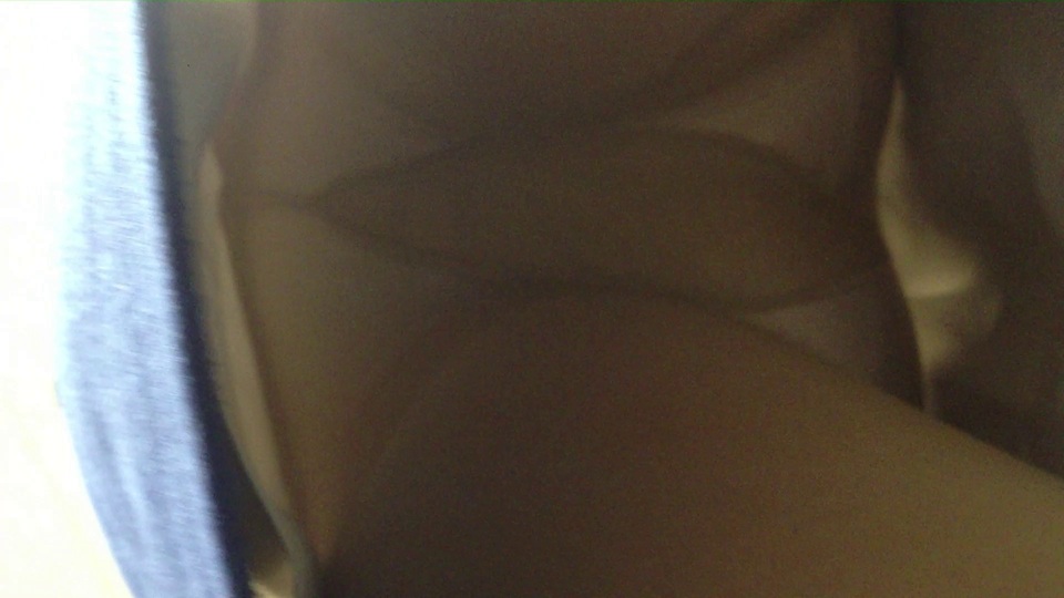 【現役OL】白青ミニワンピース白パンティ