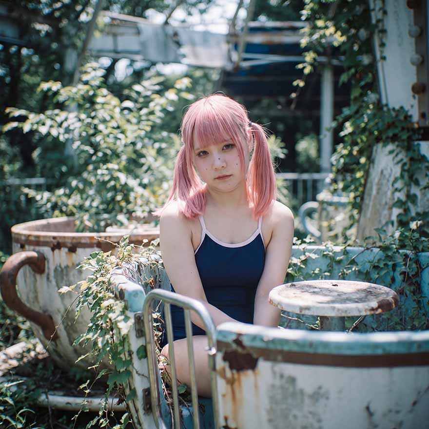 [廃墟フェチ写真集] ちゃーちゃん、廃墟の遊園地へ行く