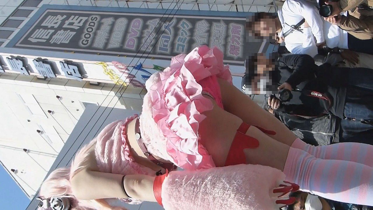 超高画質FHD動画 商店街はお祭り騒ぎ！野外コスプレイベントに露出レイヤーが大集合NO-1NO-2セット商品