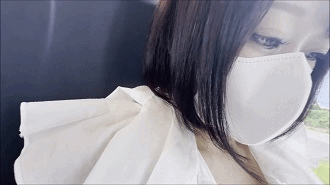 電車お触り35 小柄で大人しい天使ちゃんのふっくらおっぱいとマンを弄りまくりました