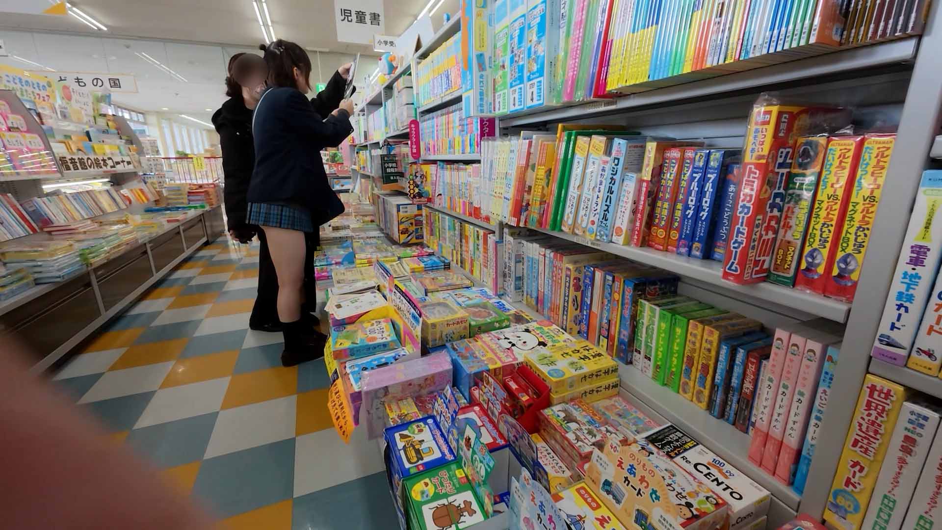 kirakira☆JK_物価高騰♪娘の学費を支払うために♡＃顔出し＃ミニスカ＃青チェ＃サルート