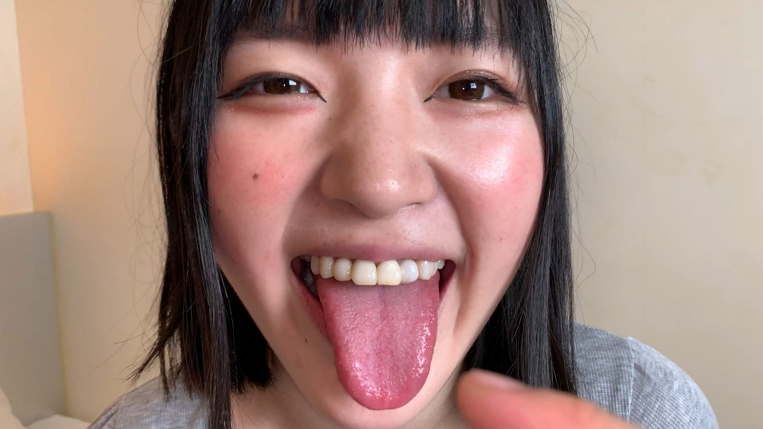 【再販】【個人撮影】松本流佳の短小巨根な喉チンコいじり