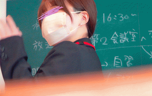 40激かわ教育実習生の黒ストパンチラ、休み時間のローアングル多数