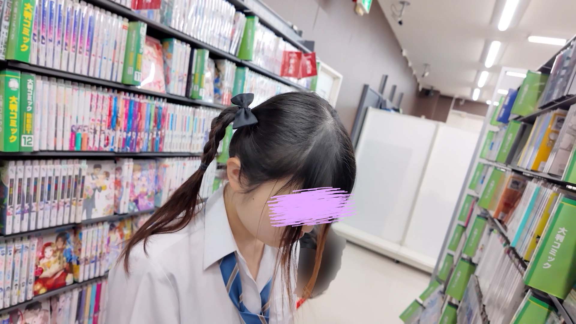 kirakira☆JK_めくりの良心☆Tバックアンバサダー♡＃顔出し＃ミニスカ＃Tバック＃青チェ