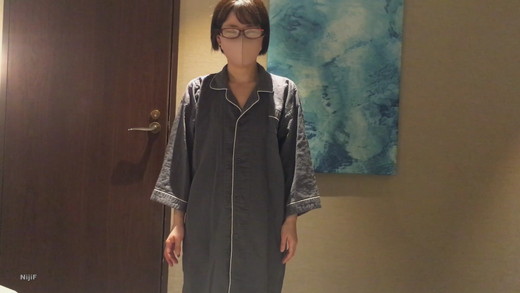 【再販】【爆笑くすぐり旅行記】油断してたら足の裏こしょこしょ地獄！ 夫のイタズラに妻、笑いころげ！？