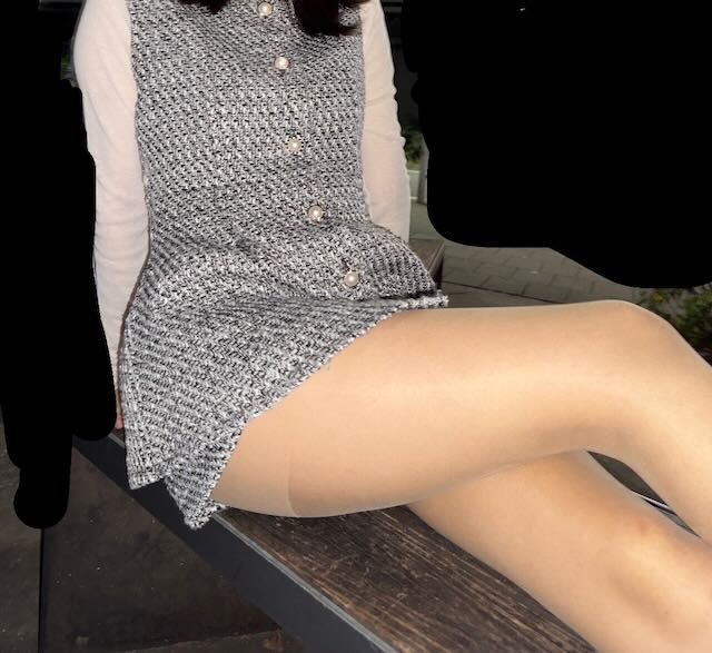 27歳お姉さん深夜の帰宅前撮影ショートブーツに靴下とパンスト重ね履き足裏丸見えランガード