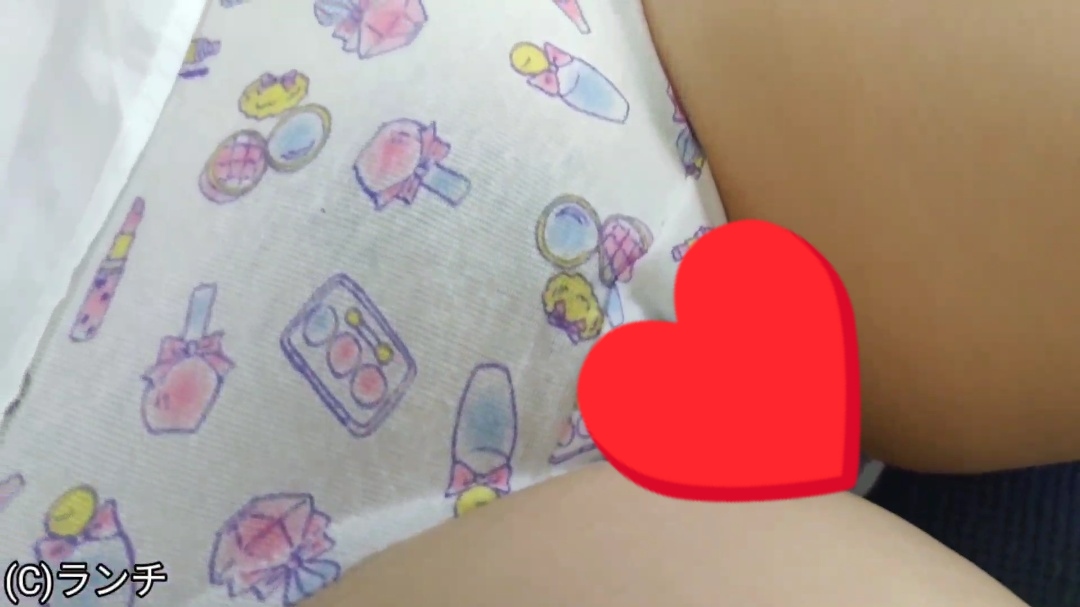 【再販】あやかちゃん、撮影会へモデルさんとして貸し出し(ノーブラ生乳房、乳首初公開。ぱんつの食込みを接写されてます。)とてもエッチな撮影