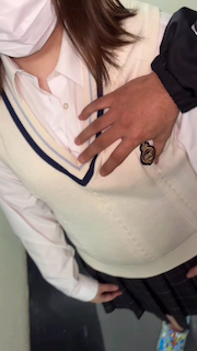 【再販】自宅に行きその場で自宅アパートの通路と階段で長時間フェラさせました