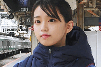 《部活女子》【電車チカン】★陸上部の日焼け美少女が「おチンポ気持ちイイッ！」と未成熟ボディを痙攣させて中出しアクメ