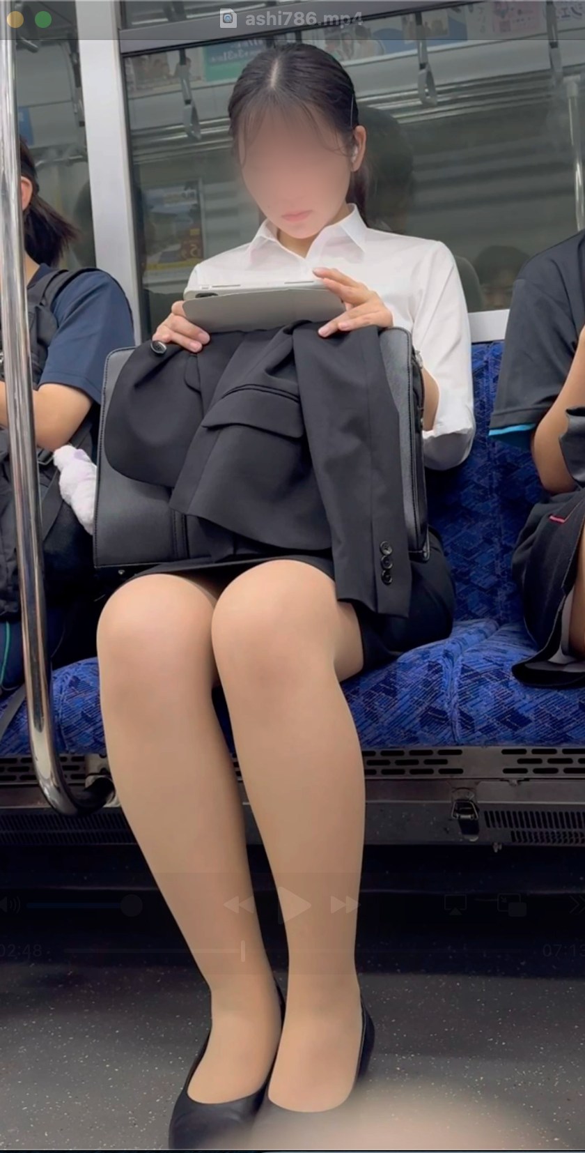 【再販】対面独占！美人リクスーOLお姉さんの艶めかしいパンスト美脚