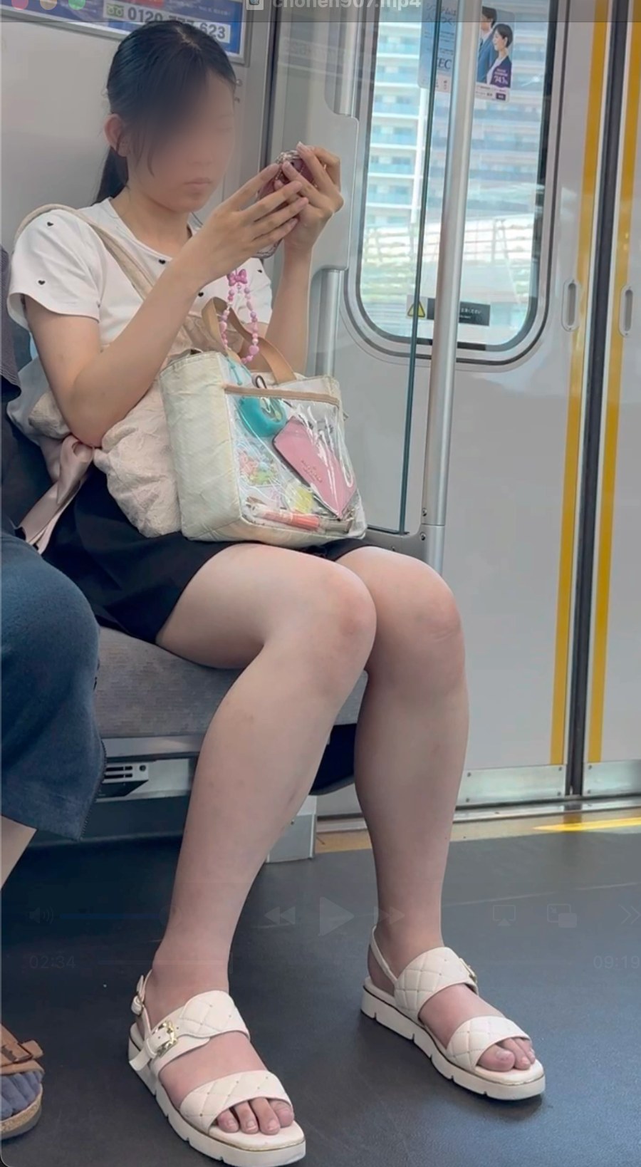 【再販】S級美人女子大生の脚をじっくり堪能！生脚美脚を対面撮影