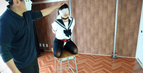 【再販】バイブ付き貞操帯を履いて正座のお仕置き