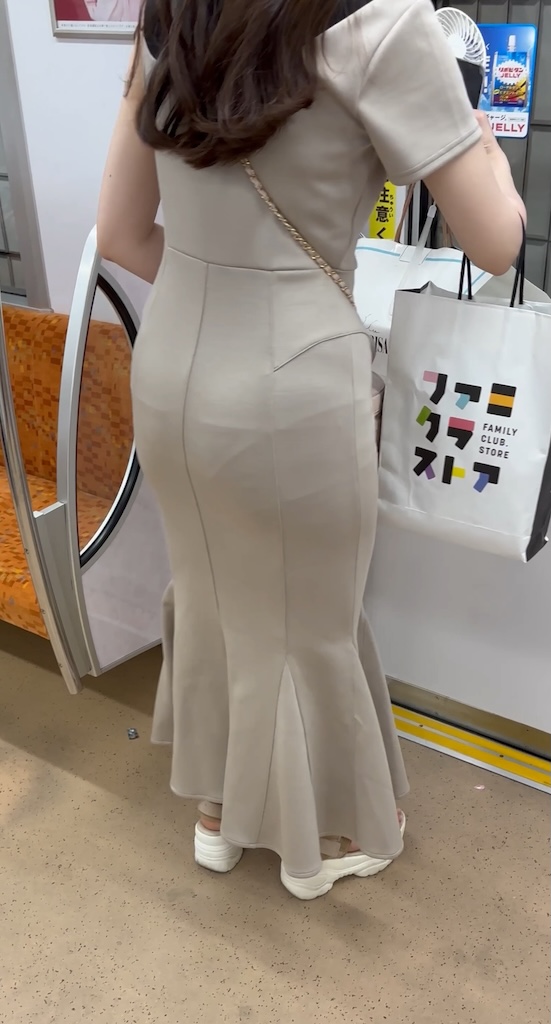 【再販】《４K・高画質》 No.1438「ガッツリ突きまくりたい！フェロモンBODYのお嬢様系美女」