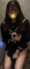 デパートのトイレでこっそりオナニーしちゃうJK202　坂道系清純派JKがつるつるおまんに指入れ中イキ