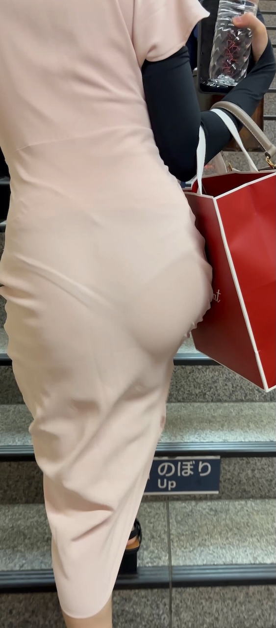 【再販】《４K・高画質》 No.1384「イカしてるぜ！とんでもない透け感で職場へ戻るエステティシャン」