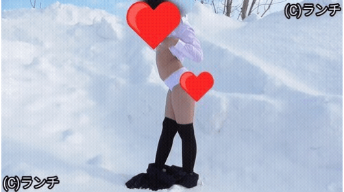 ◯S4まいちゃん◯0さい【超激ミニスカ制服】雪の積もる公園で超激ミニスカート脱ぎワイシャツもたくし上げ半裸で露出プレイ